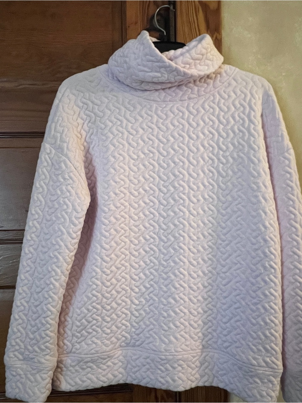 GapFit Women’s Activewear Quilted Funnel Neck Pink Pullover Sweatshirt Size M
